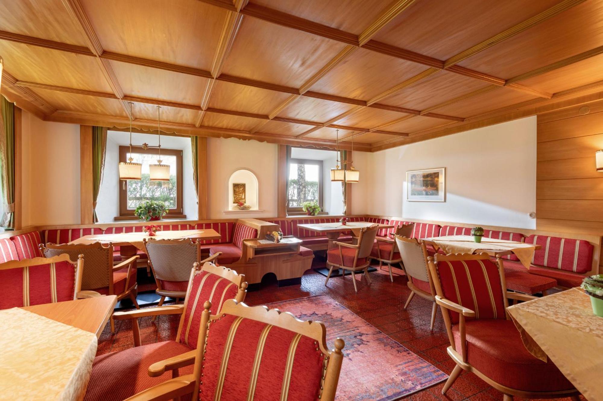 Hotel Garni Birkenhof Mayrhofen Exterior photo