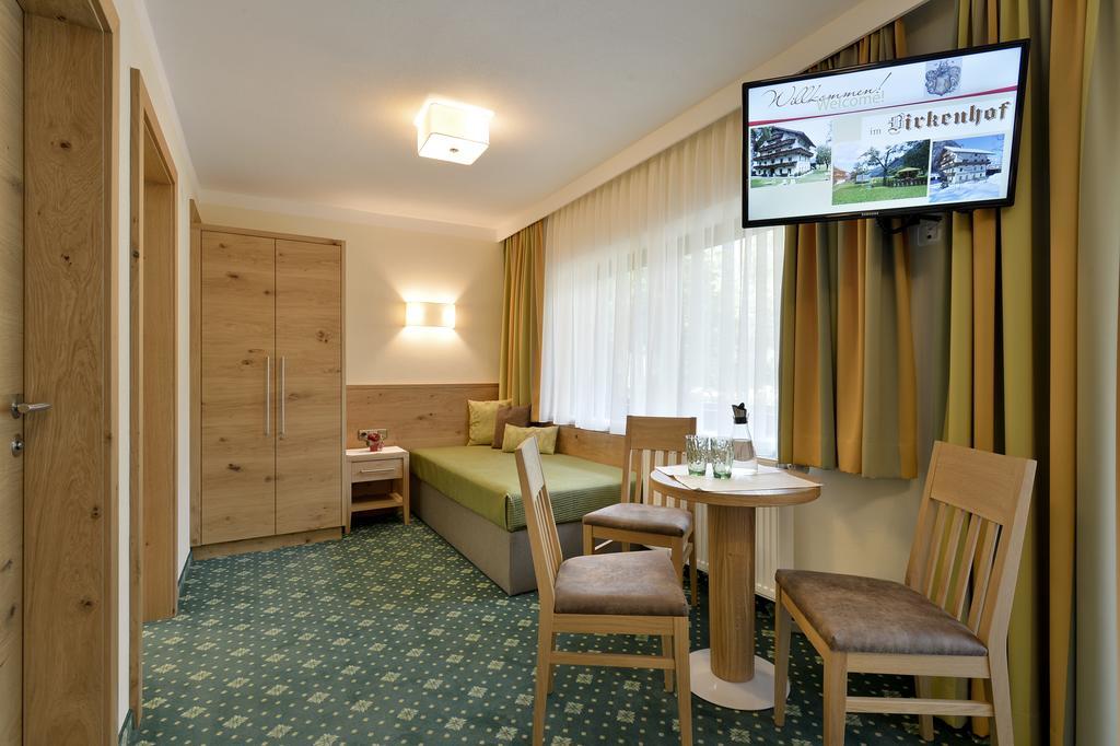 Hotel Garni Birkenhof Mayrhofen Exterior photo