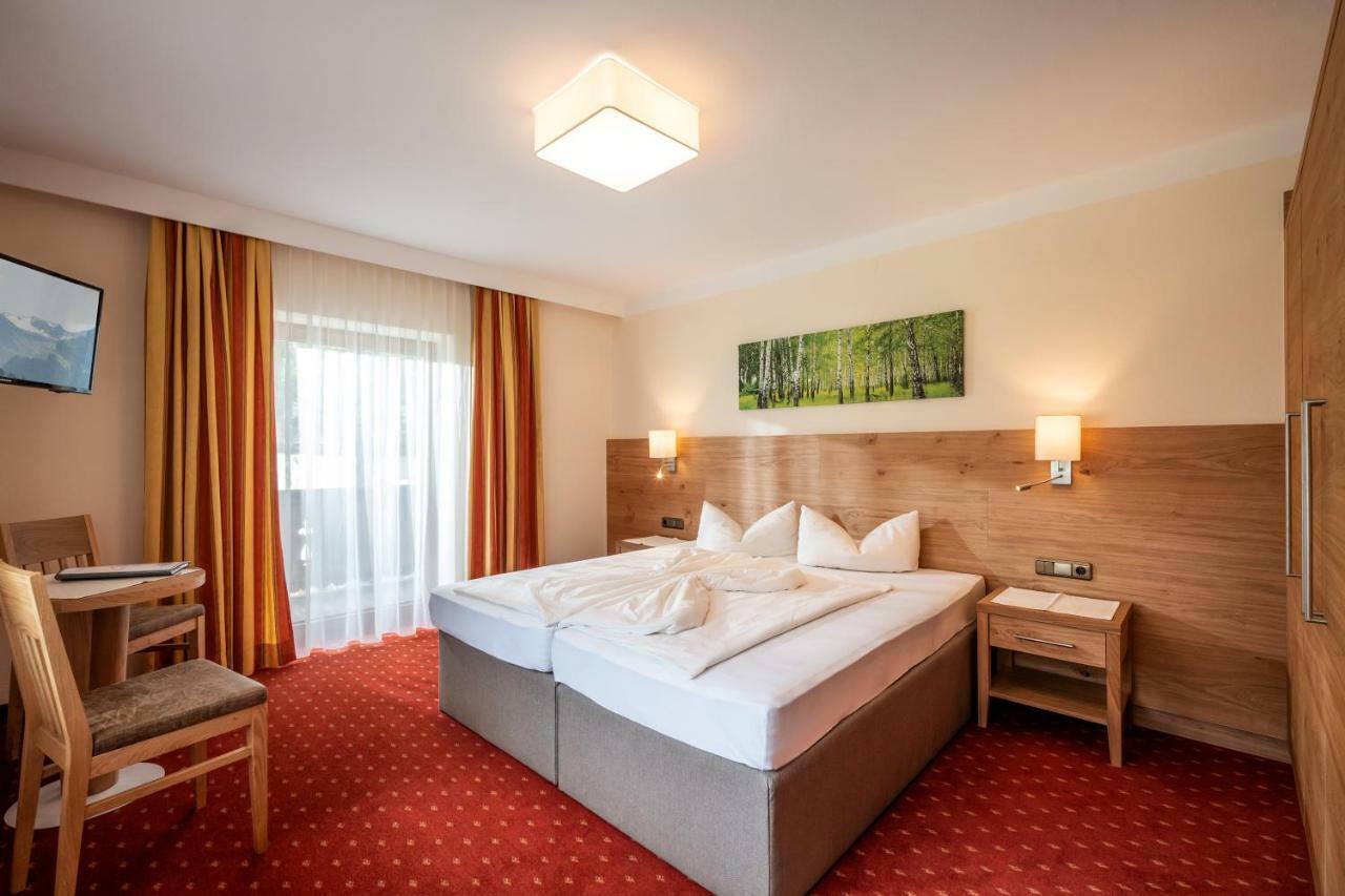 Hotel Garni Birkenhof Mayrhofen Exterior photo